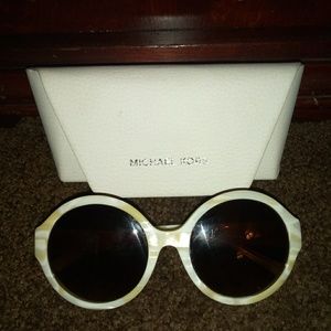Sun glasses